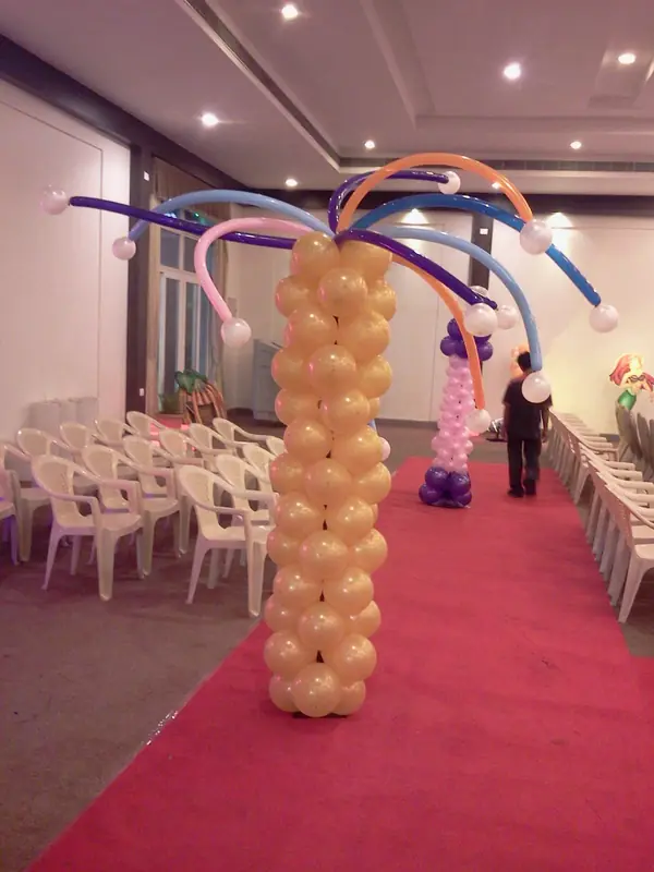 2011 07 29 252019.43.30 — Balloon Entrance For Birthdays event in Hyderabad by Events by AJ